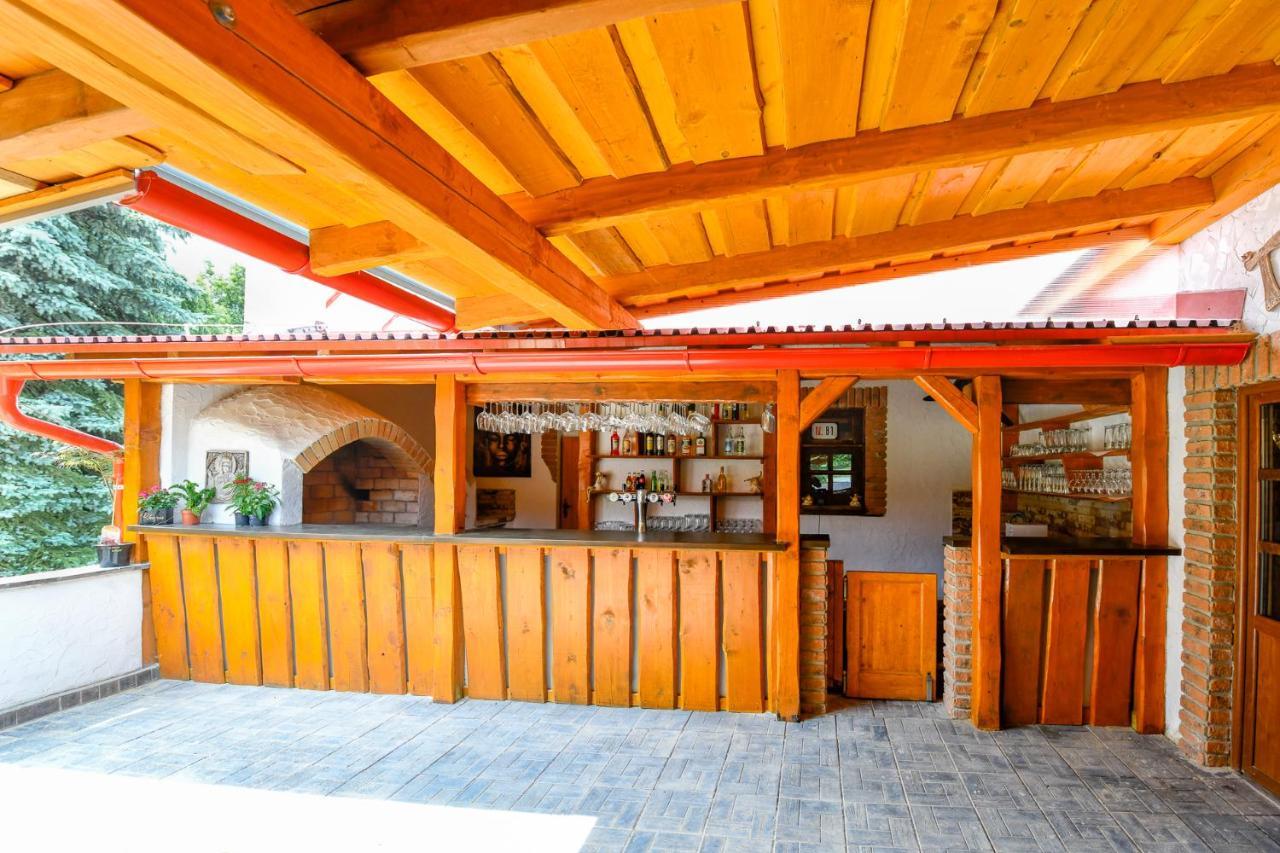 Penzion Turista Banská Štiavnica Exterior foto